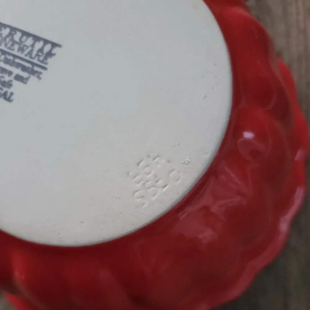 CERUTIL Stoneware 7” Red Fancy Fluted Bowl Casserole Food Mold EUC